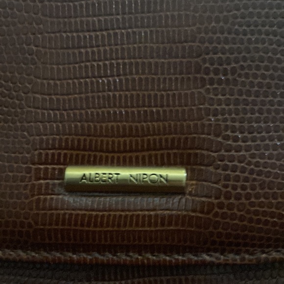 Albert Nipon purse - Picture 2 of 5